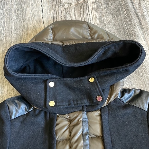 Kennith Cole Women’s Army Green and Black Duck Down Wool Jacket, size medium - Picture 6 of 15